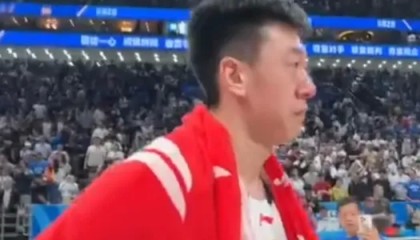 开云体育官方-王少杰全场得到2分4篮板1盖帽，赛后球员握手致意时泪洒赛场