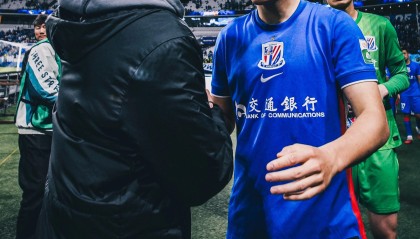 开云体育官方网站-昨夜突发高烧，今日下午接受输液治疗，